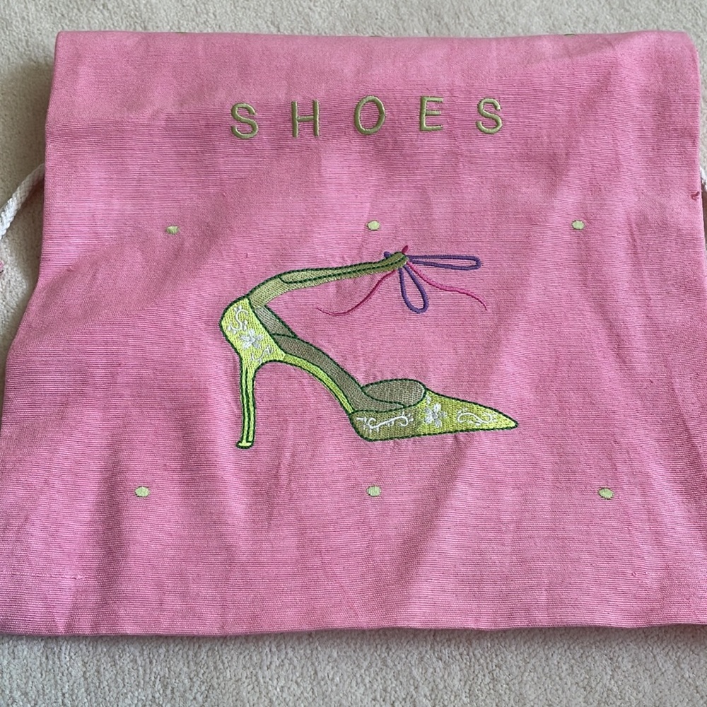 NWT LILY JULIET pink silk shoe bag